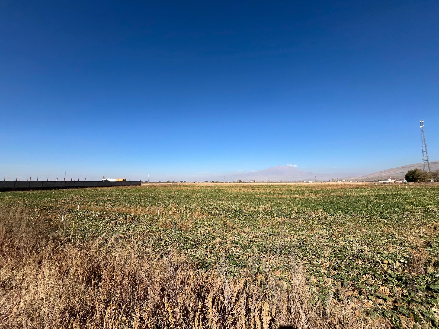 KAYSERİ DEVELİ GAZİKÖY MAHALLESİ KARAYER MEVKİİNDE SATILIK TARLA